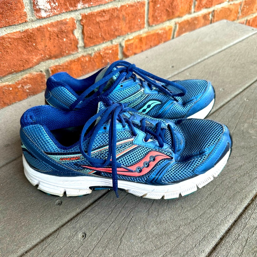 EUC Saucony running shoes